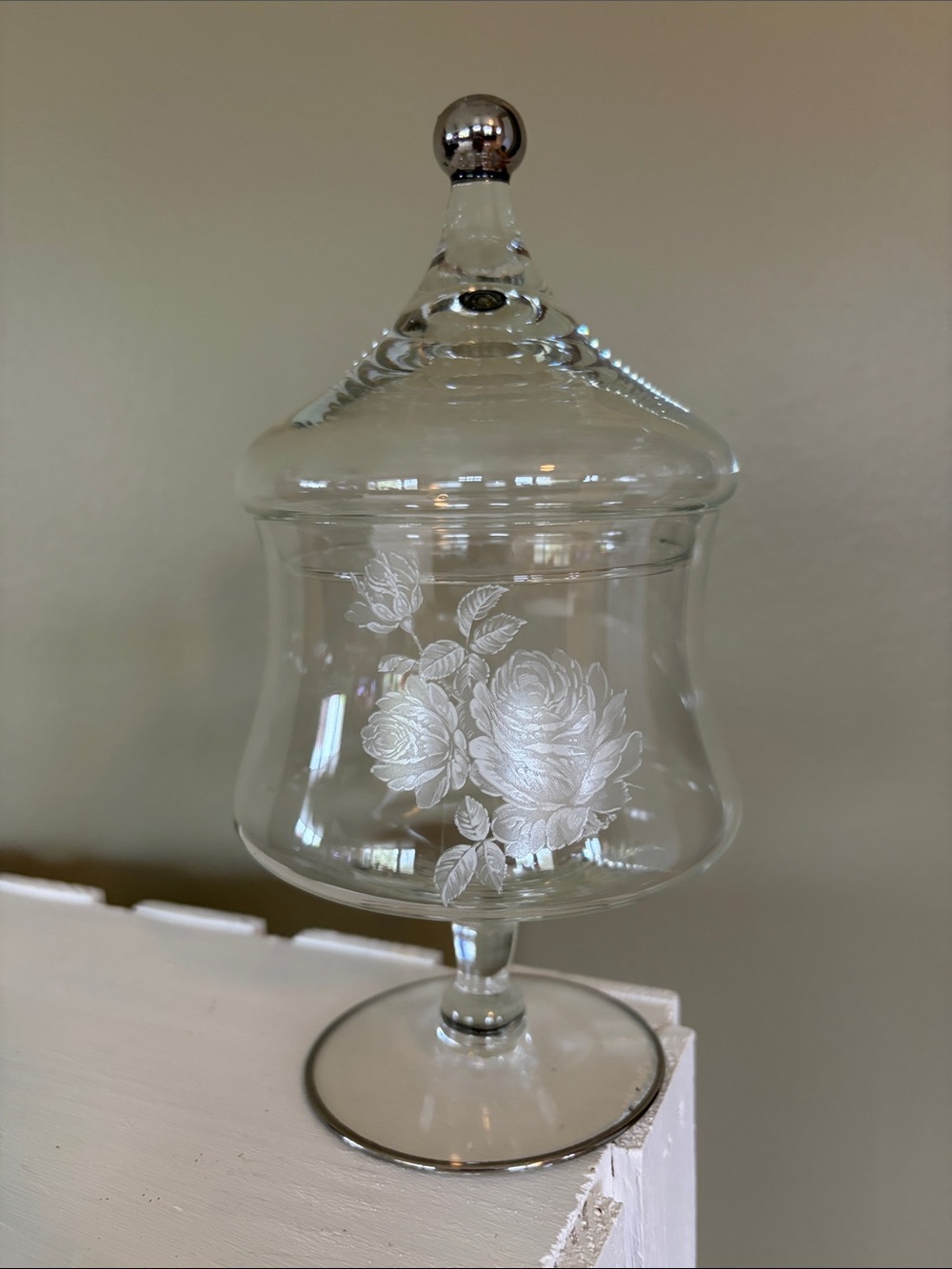 Vintage MCM Viking Glass Rose Apothecary Pedestal Cover Candy Dish Silver trim